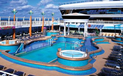 Norwegian Dawn pool